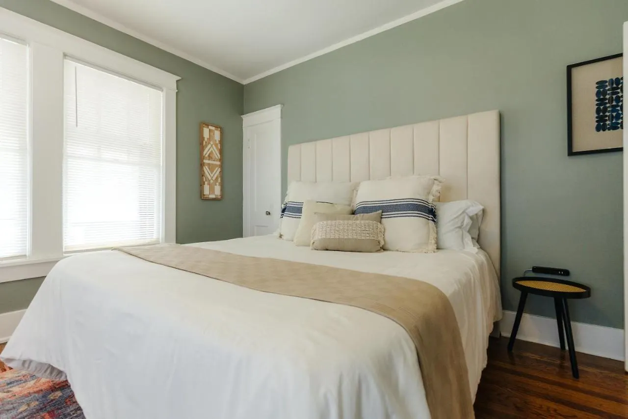 度假居 Historic Revival 2Br Midtown Memphis Free Parking Fast Wifi Free Parking Yes Pets别墅 美国