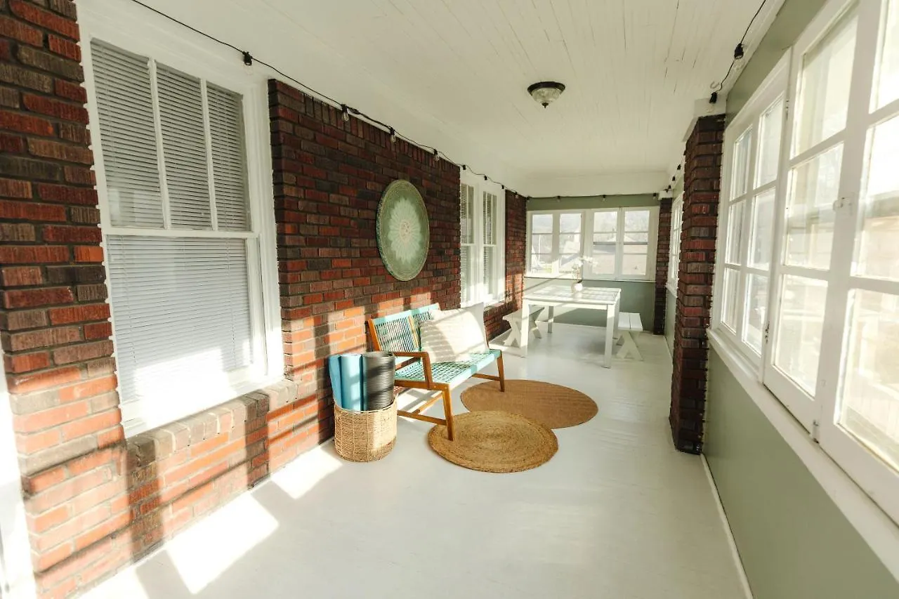 Historic Revival 2Br Midtown Memphis Free Parking Fast Wifi Free Parking Yes Pets别墅 0*,  美国